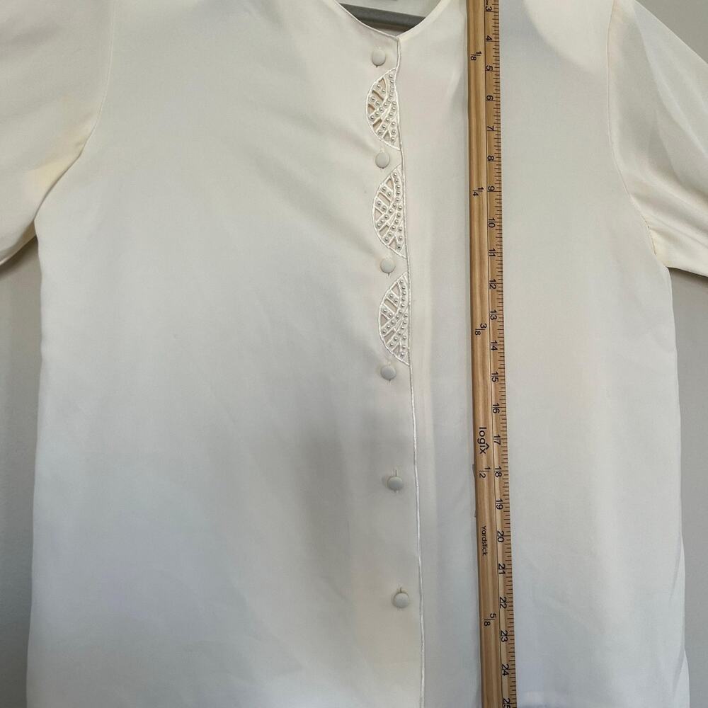 Vintage Claudia Richard Cream Faux Pearl Cutout Blouse Size 10 - Picture 5 of 7